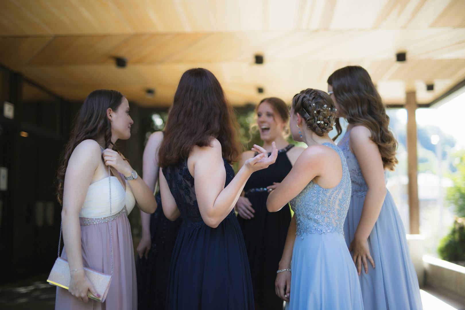 Looks para eventos de día al aire libre